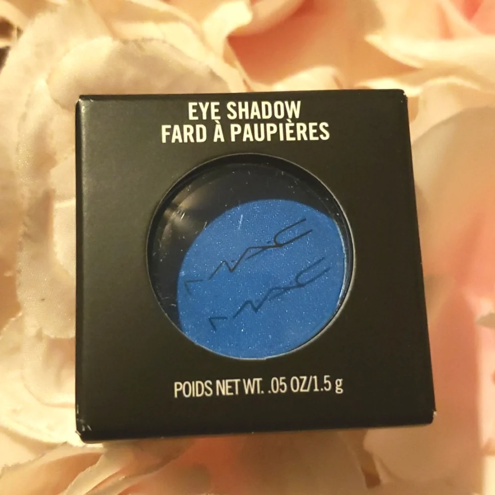 🧚‍♀️TRIENNIAL WAVE MAC Cosmetics Eyeshadow Single NWT